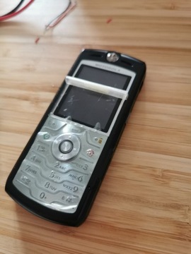 Telefon komórkowy Motorola L7i