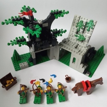 LEGO CASTLE 6066 CAMOUFLAGED OUTPOST