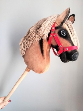 Hobby Horse, jasno-kasztanowy z kantarem, mały