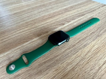 Używany Apple Watch 7 GPS 41 mm w kolorze zielonym
