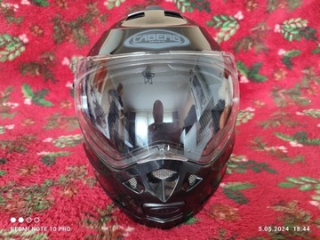 Kask motocyklowy szczękowy 