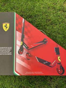 Oryginalna hulajnoga dla dzieci Ferrari