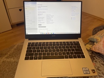 Laptop huawei mate d14
