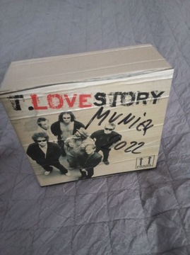 T Love Story Box 15 cd dvd Autograf