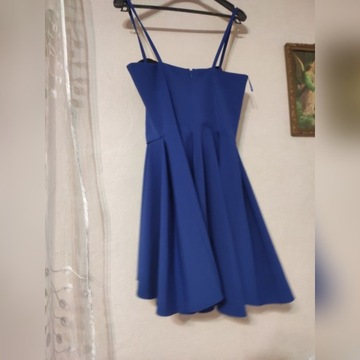 Niebieska sukienka wieczorowa [42]
