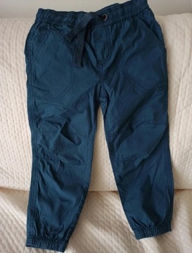 Spodnie chłopięce RM. 104