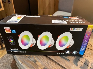 Oprawka ze światłem LED RGB CCT 6pack bluetooth