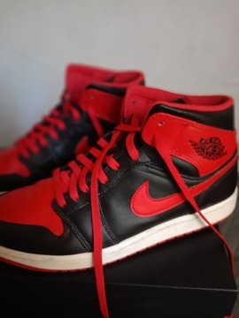 Jordan 1 Bred mid