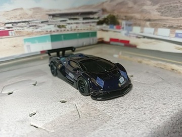 Hot Wheels Lamborghini Essenza + otwarta diorama