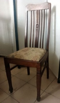 Krzesła w bardzo dobrym stanie 6 sztuk 