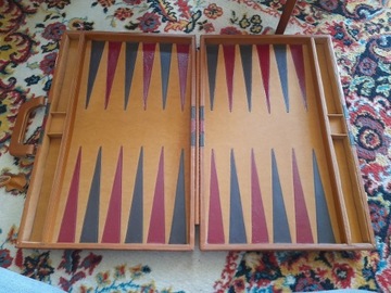 Teczka do tryktraka, plansza do backgammon