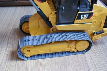 Caterpillar CAT - ładowarka gąsienicowa 47 cm