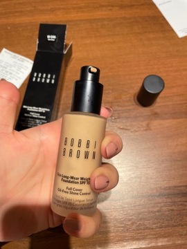 Bobbi Brown Skin Long-Wear Weightless W-046