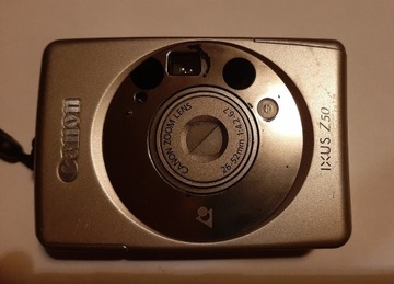 Aparat analogowy Canon IXUS Z50.