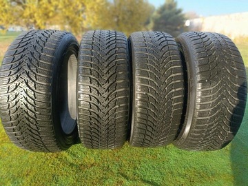 Komplet opon KUMHO WinterCraft WP51, 195/45 R16 