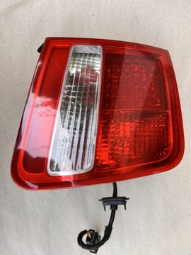 LAMPA W KLAPĘ LEWY TYŁ AUDI A8 D3 4EO94509G