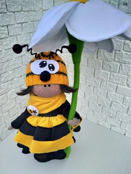 Lalka tekstylna do dekoracji „Pszczoła "