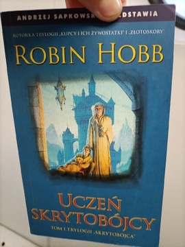 Uczeń skrytobójcy Robin Hobb 