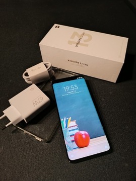 Xiaomi 13 lite 8/256GB.