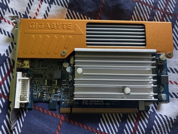 GeForce 8400GS 1GB Gigabyte hdmi