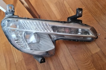 Peugeot 508 lampa halogen prawy przód przedni