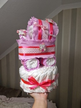 Tort z pieluch prezent Babyshower 