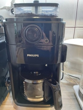 Ekspres Philips Grind & Brew HD7767/00