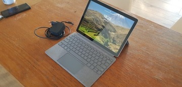 Microsoft Surface GO 2 M3-8100Y 8GB RAM 128 SSD