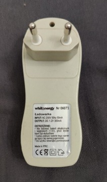 Ładowarka akumulatorów AA AAA Whiteenergy 06073