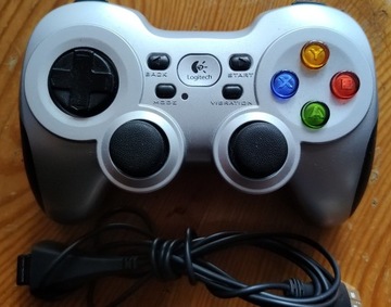 Gamepad Logitech F710 bezprzewodowy