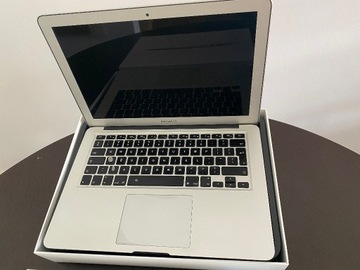 Laptop APPLE MacBook Air - 8GB, IntelCore i5, 