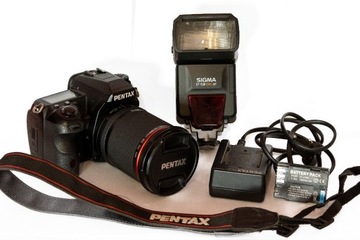 PENTAX K3 wraz z obiektywem Pentax 16-85 mm f/3.5-
