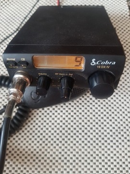Cobra  19 DX IV CB radio 