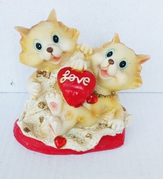Figurka zakochane koty