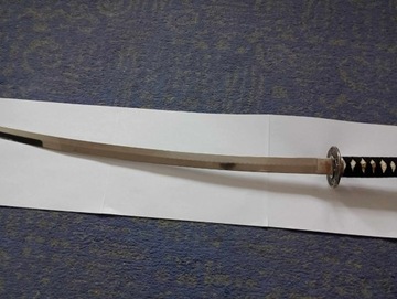 Miecz stylizowany na samurajską katanę.