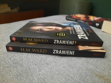 Książki z serii "Zranieni" H.M. Ward 
