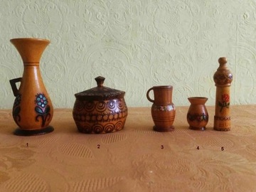 Kolekcjonerskie miniatury, wazoniki z drewna- PRL 