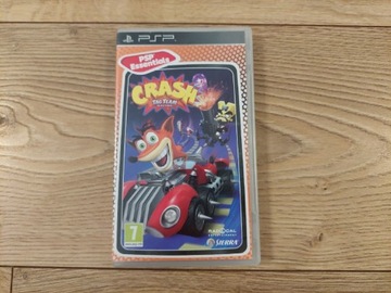 Crash Tag Team Racing w stanie idealnym 