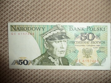 Banknot widoczny na zdjęciu 50 zł 1988 rok