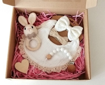 zestaw giftbox dla dziewczynki babyshower prezent