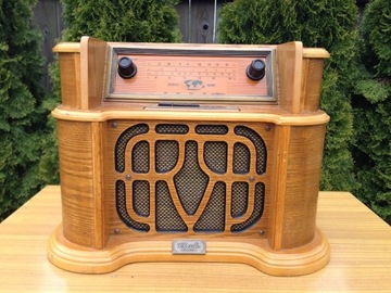 Radio z odtwarzaczem Classic Colectors Edition.