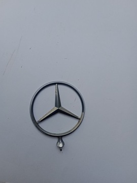Znaczek Logo Mercedes 123