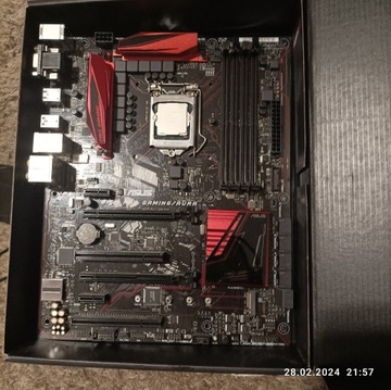 asus pro gaming aura 150 s.1151 6 i 7generacja. M2