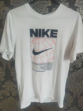 Biała koszulka, t-shirt Nike. Stan bardzo dobry!
