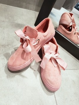 Buty różowe z kokardką