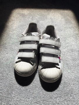 Buty Superstar Adidas holograficzne