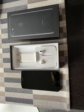 Telefon iPhone 7 Jet Black 128GB