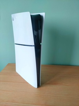 PlayStation5 Digital Slim 1TB 2 pady i ładowarka