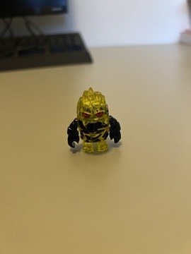 Lego power miners magmowy potwór