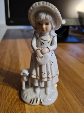 Figurka porcelanowa